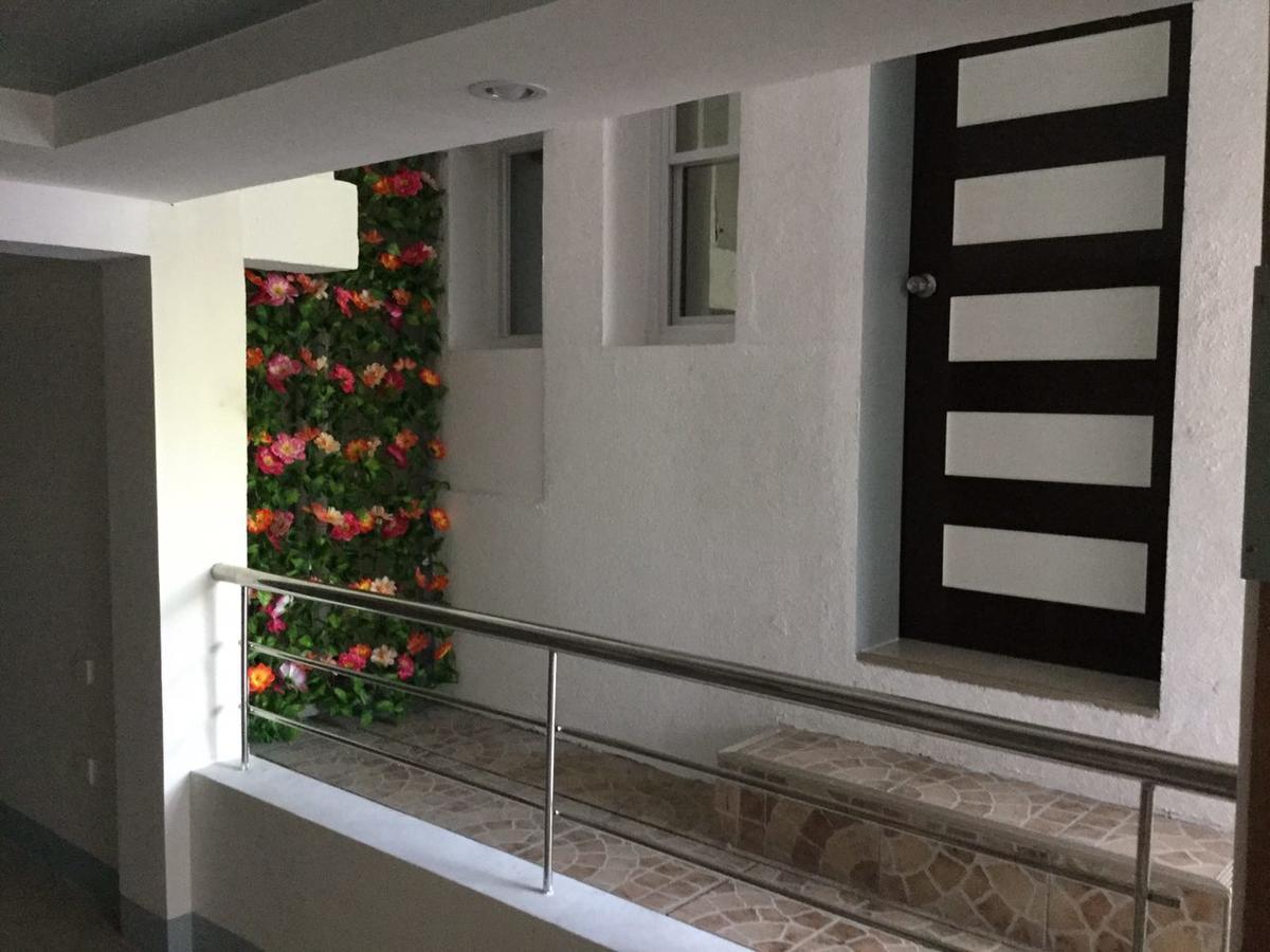 Third & Sean'S Place Legazpi Luaran gambar